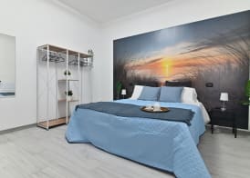 IzzHome Cozy Room 5