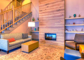 Country Inn & Suites by Radisson, Crystal Lake, IL 3