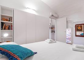 Venice Guggenheim Apt by Wonderful Italy 4