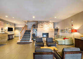 Country Inn & Suites by Radisson, Fond du Lac, WI 4