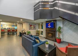 Comfort Inn Airport 2