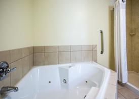 Holiday Inn Express & Suites VANDALIA by IHG 2