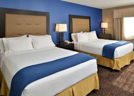 Holiday Inn Express & Suites CHARLOTTE by IHG 3