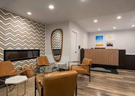 Days Inn by Wyndham Monterey Downtown 4