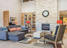 Country Inn & Suites by Radisson, Lumberton, NC 3