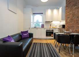 Pillo Rooms Apartments - Salford 3