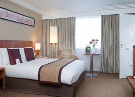 Crowne Plaza LEEDS by IHG 4
