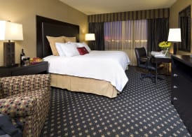 Crowne Plaza INDIANAPOLIS-AIRPORT by IHG 2