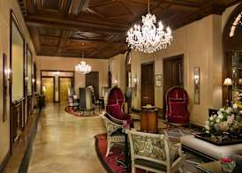The Raphael Hotel, Autograph Collection 5