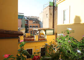 Magenta Pantheon Navona 4