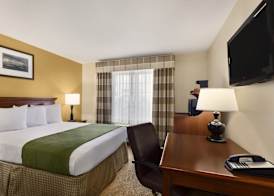Country Inn & Suites by Radisson, Marion, OH 4