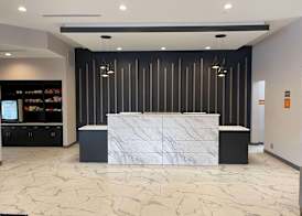 LaQuinta Suites by Wyndham South Bend Notre Dame Area 4