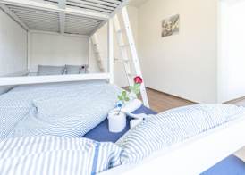 YELLOW INN- Simple Rooms and Easy Parking direkt bei der OLMA nahe HSG und Spital 3