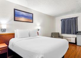 Homestay Inn and suites 4