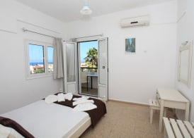 Iraklis Apartments 4