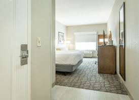 Holiday Inn & Suites PEACHTREE CITY by IHG 4