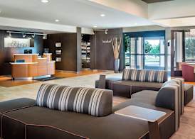 Courtyard by Marriott Dallas Arlington Entertainment District 2