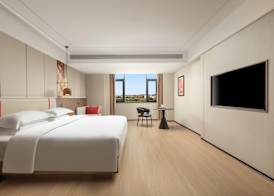 Ramada Encore by Wyndham Kunming South Station 4