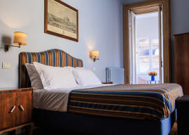 Spaccanapoli Comfort Suites 4