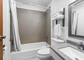 Rodeway Inn Delmont 5