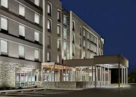 Home2 Suites By Hilton Norfolk Airport 5