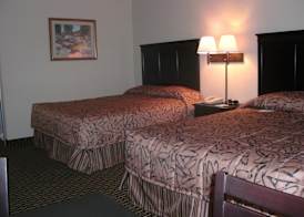 Days Inn by Wyndham Norman 4