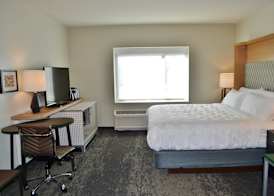 Holiday Inn COLUMBUS by IHG 2