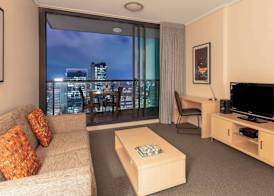 Oaks Brisbane on Charlotte Suites 5