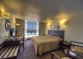 Ajman Beach Hotel 5