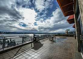 Hampton Inn & Suites Bremerton 5