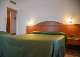 Carlo's Hotel 5