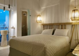 Alafropetra Luxury Suites 4