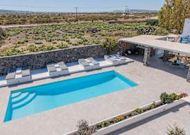 Golden Sunrise Suites Santorini 4