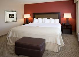Holiday Inn & Suites BAKERSFIELD by IHG 3