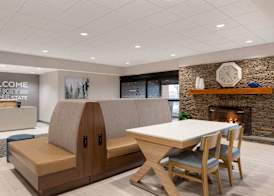 Hampton Inn Bloomsburg 5