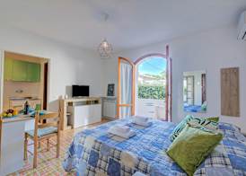 Missy Apartment Peschiera del Garda Studio w/ Parking 3