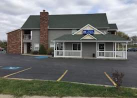 Residential Suites Blue Springs by Hotel O I 70 5