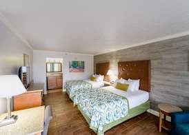 Accommodations By Willow Brook Lodge 3