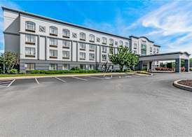Spark by Hilton Mechanicsburg 5