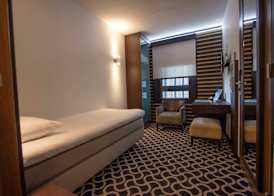 Golden Tulip West Ende 5