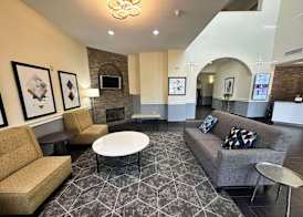 Best Western Plus Bass Hotel & Suites 2