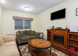 Days Inn by Wyndham Kansas City International Airport 2