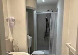 Station Apartment East 5