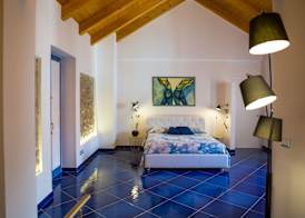 Ispani Inn Resort 4