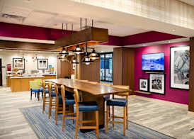 Hampton Inn Lebanon 5