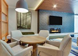 Fairfield Inn & Suites by Marriott Dallas Love Field 4