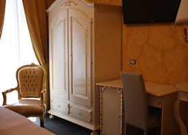 Pope's Suites 3