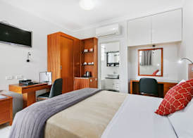 Comfort Inn & Suites Burwood 4