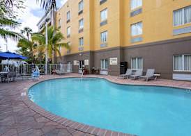 Hampton Inn & Suites Ft. Pierce 5