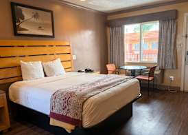 Om Park Inn and Suites El Cajon near San Diego 4